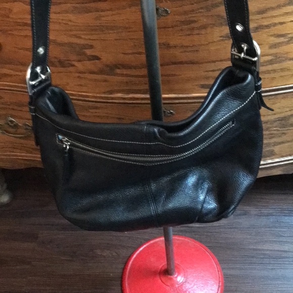 Gorgeous Coach Large Pebbled Leather Black Crossbody Bag - Picture 5 of 12